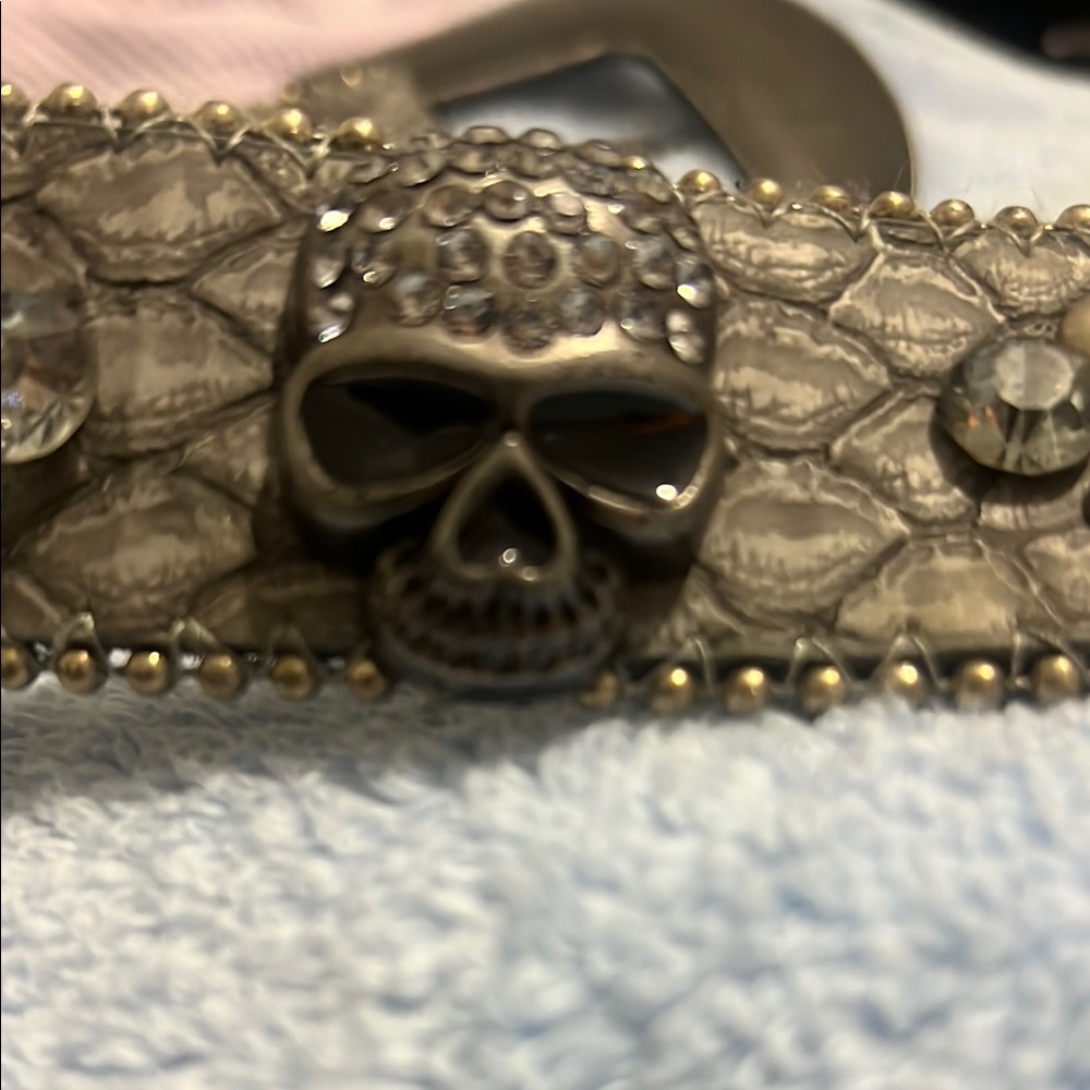 Gray snake pattern Studded Leather Belt with large Skull Accents